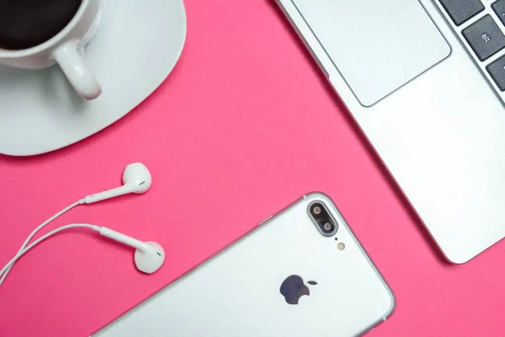 Good Design Never Failed To Reach Everyone. 2 Technology 15
